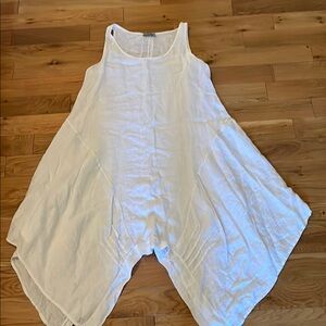 Flowy White Linen Sleeveless Dress